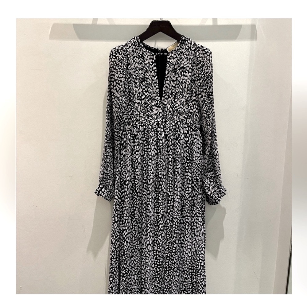 NWOT Michael Kors pleated dress in black and white pattern
